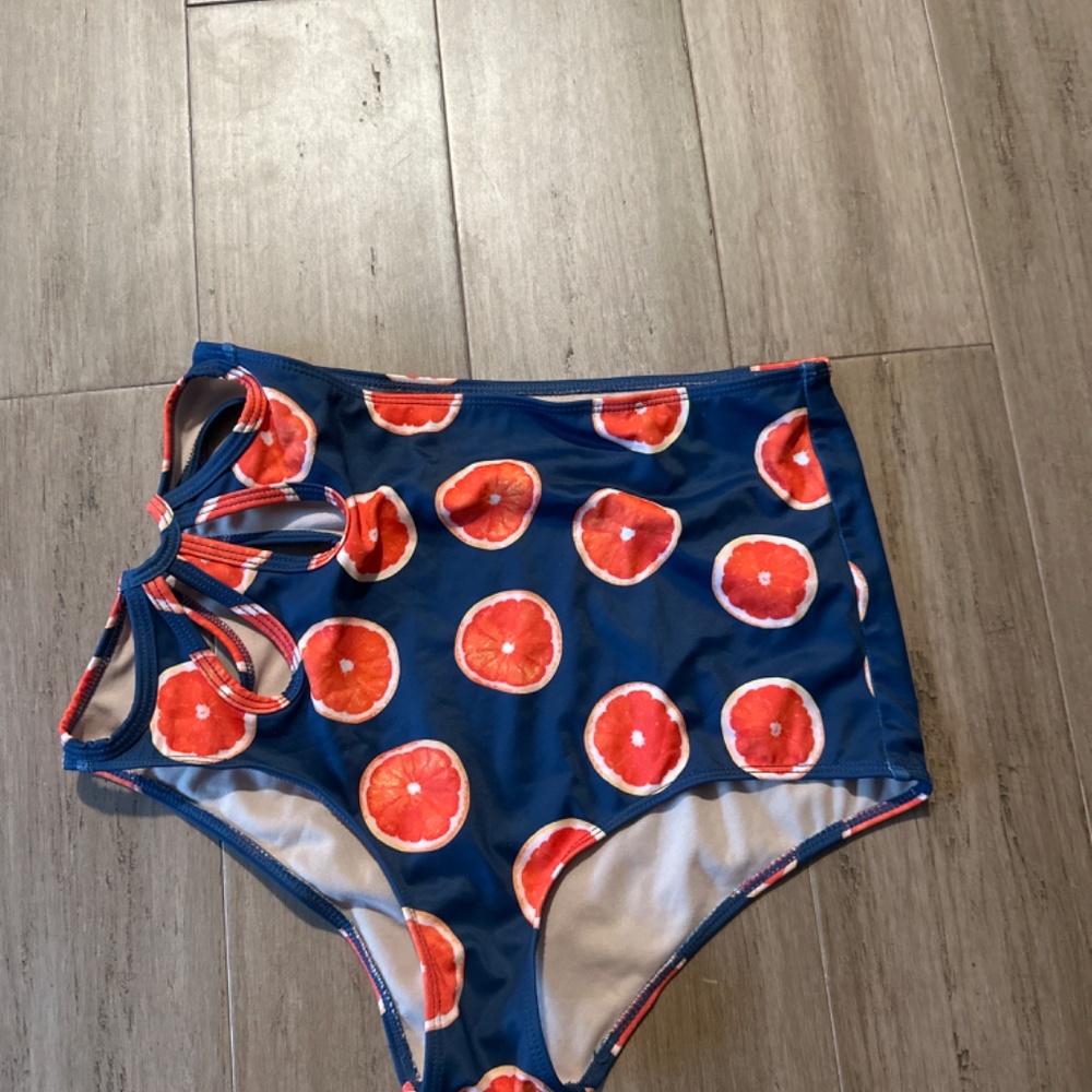 Kortni jeane flower cut out high waited swim bottoms